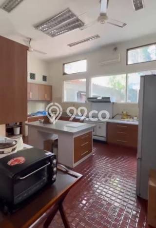 Siap Huni Rumah Mewah 3 Kamar di Menteng Dekat ke Mana Saja Siap Huni Rumah Mewah 3 Kamar di Menteng Dekat ke Mana Saja