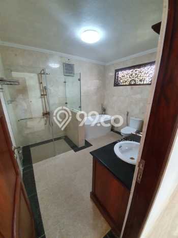 Rumah Mewah Siap Huni LT 874m2 di Pasar Minggu, Jakarta Selatan Rumah Mewah Siap Huni LT 874m2 di Pasar Minggu, Jakarta Selatan
