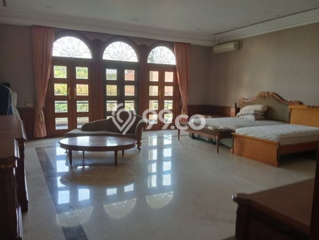 Rumah Prestisius LB 1400m2 di Pondok Indah Jakarta Selatan untuk Disewa Rumah Prestisius LB 1400m2 di Pondok Indah Jakarta Selatan untuk Disewa
