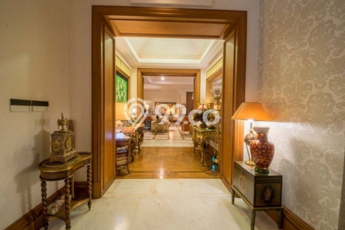 Hot Offer Hunian Mewah Ideal dan Luas di Menteng, Jakarta Pusat Hot Offer Hunian Mewah Ideal dan Luas di Menteng, Jakarta Pusat