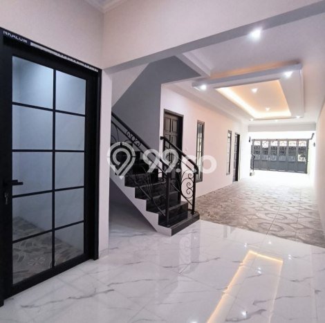Siap Huni Rumah Mewah 5 Kamar di Pasar Minggu Dekat ke Mana Pun Siap Huni Rumah Mewah 5 Kamar di Pasar Minggu Dekat ke Mana Pun