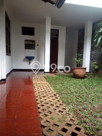 Rumah Mewah LB 250m2 Siap Pakai Desain Elegan di Gandaria, Jakarta Selatan Rumah Mewah LB 250m2 Siap Pakai Desain Elegan di Gandaria, Jakarta Selatan