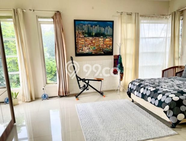 For Sale! Luxury House LT 320m2 Desain Elegan di Dago Pakar For Sale! Luxury House LT 320m2 Desain Elegan di Dago Pakar