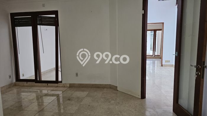 Rumah Mewah LB 400m2 Siap Huni Desain Elegan di Pejaten, Jakarta Selatan Rumah Mewah LB 400m2 Siap Huni Desain Elegan di Pejaten, Jakarta Selatan