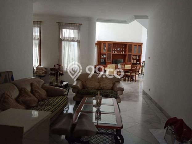 Dijual Rumah Mewah Megah Dengan View Cantik di Kemanggisan, Jakarta Barat Dijual Rumah Mewah Megah Dengan View Cantik di Kemanggisan, Jakarta Barat
