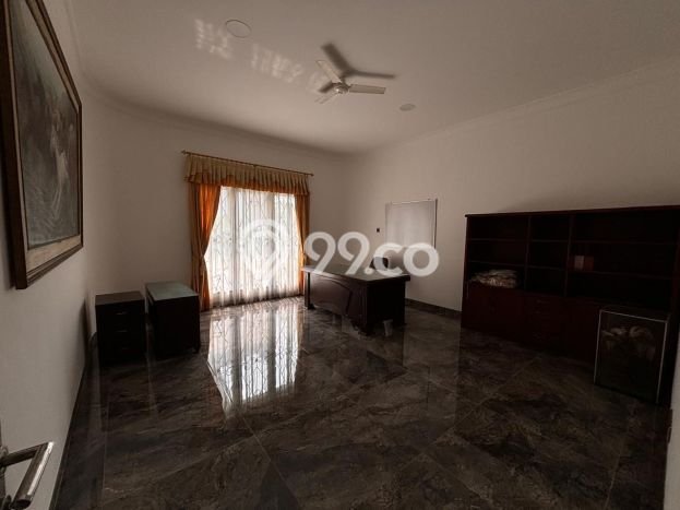 Ready to Use! Luxury House LT 818m2 Desain Modern di Modernland Ready to Use! Luxury House LT 818m2 Desain Modern di Modernland