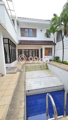 Rumah Mewah LB 400m2 Siap Huni Desain Elegan di Pejaten, Jakarta Selatan Rumah Mewah LB 400m2 Siap Huni Desain Elegan di Pejaten, Jakarta Selatan
