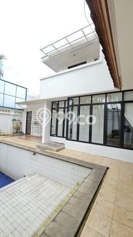 Rumah Mewah LB 400m2 Siap Huni Desain Elegan di Pejaten, Jakarta Selatan Rumah Mewah LB 400m2 Siap Huni Desain Elegan di Pejaten, Jakarta Selatan