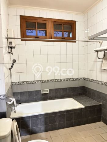 Hotel Strategis di Banyumanik, Luas 3881m2m², Jalan Utama, Tingkat Keramaian Tinggi Hotel Strategis di Banyumanik, Luas 3881m2m², Jalan Utama, Tingkat Keramaian Tinggi