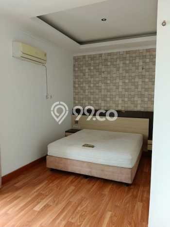 Disewakan! Rumah 4 Kamar Tidur &
4 Kamar Mandi di Gading Serpong, Tangerang Disewakan! Rumah 4 Kamar Tidur &
4 Kamar Mandi di Gading Serpong, Tangerang