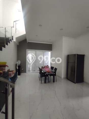 Ready to Use! Luxury House LT 120m2 Desain Elegan di Lippo Karawaci Ready to Use! Luxury House LT 120m2 Desain Elegan di Lippo Karawaci