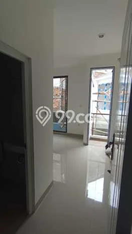Hunian Strategis 2 KT LB 33m2 Kondisi Bagus di Utan Kayu Hunian Strategis 2 KT LB 33m2 Kondisi Bagus di Utan Kayu