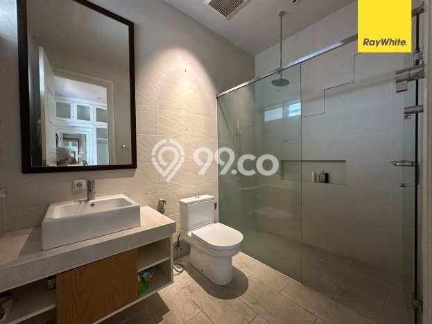 Hunian Mewah Dijual LT 1080m2 di Dukuh Pakis, Surabaya Hunian Mewah Dijual LT 1080m2 di Dukuh Pakis, Surabaya