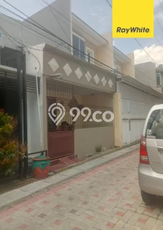 Rumah Strategis Minimalis Lb 126m2 di Simokerto, Surabaya Rumah Strategis Minimalis Lb 126m2 di Simokerto, Surabaya