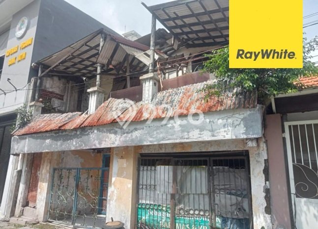 Rumah Modern Minimalis 4 Kamar Siap Huni di Genteng Rumah Modern Minimalis 4 Kamar Siap Huni di Genteng