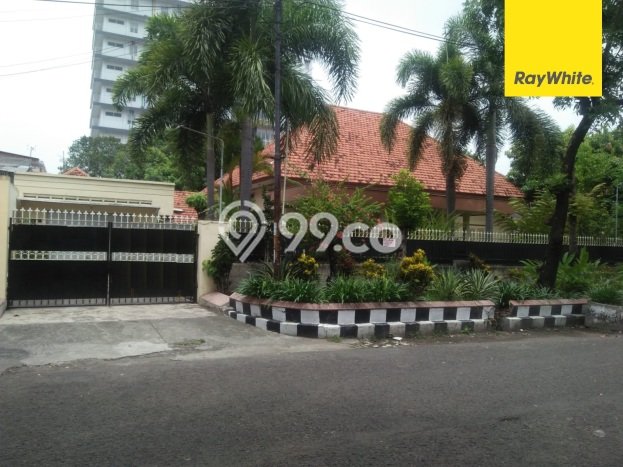 Jual Rumah Mewah Megah Dengan View Eksklusif di Raya Darmo, Surabaya Jual Rumah Mewah Megah Dengan View Eksklusif di Raya Darmo, Surabaya