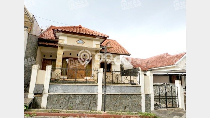 Rumah Minimalis 3 KT LT 204m2 di Dieng Rumah Minimalis 3 KT LT 204m2 di Dieng