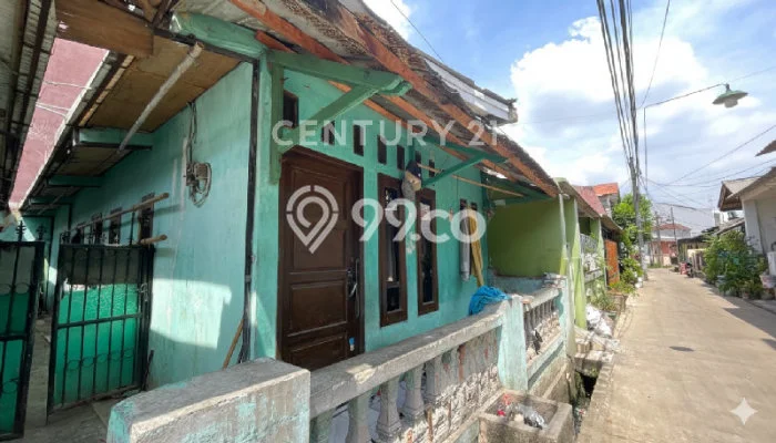 For Sale Rumah 7 Kamar Lokasi Ideal Bagus dan Strategis di Karawaci For Sale Rumah 7 Kamar Lokasi Ideal Bagus dan Strategis di Karawaci