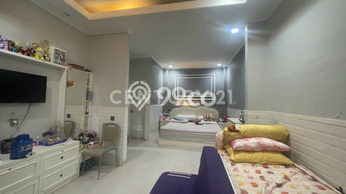 For Sale Rumah Mewah Exclusive di Karawaci, Tangerang For Sale Rumah Mewah Exclusive di Karawaci, Tangerang