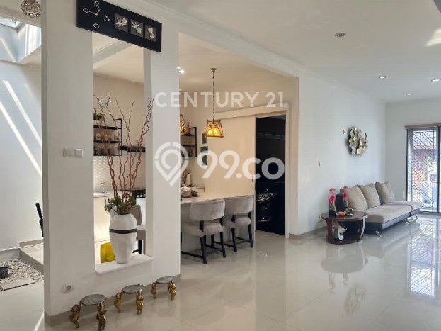 Jual Rumah Luas Megah Dengan View Cantik di BSD City, Tangerang Jual Rumah Luas Megah Dengan View Cantik di BSD City, Tangerang