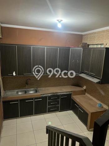 Disewakan Ruko di Pusat Kota Bandung Ramai Strategis Disewakan Ruko di Pusat Kota Bandung Ramai Strategis