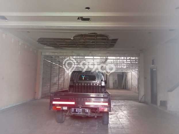 Untuk Dijual! Ruko di Gunung Batu Bandung LT 403m2 / LB 250m2 Kawasan Strategis Untuk Dijual! Ruko di Gunung Batu Bandung LT 403m2 / LB 250m2 Kawasan Strategis