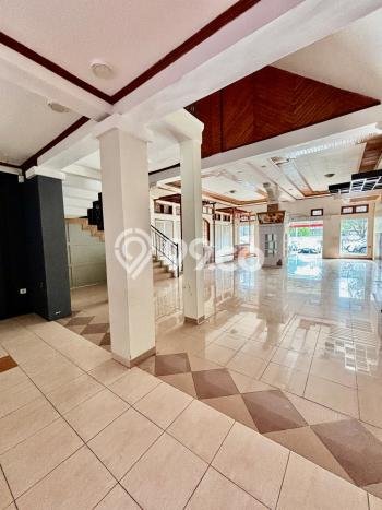 Unit Komersial Tersedia di Riau Spesifikasi LB 1000m2 Unit Komersial Tersedia di Riau Spesifikasi LB 1000m2