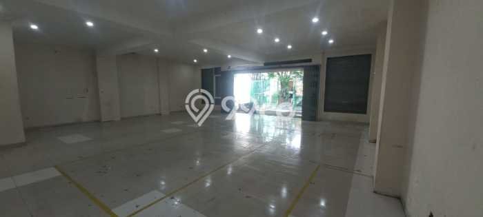 Ruko untuk Disewa di Pusat Bandung Luas Bangunan 350m2 Ruko untuk Disewa di Pusat Bandung Luas Bangunan 350m2