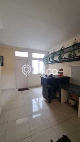 Rumah Elit Modern Tanpa Renovasi di Burangrang Bandung Rumah Elit Modern Tanpa Renovasi di Burangrang Bandung