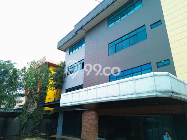 Gudang paling strategis disewakan di Kelapa Gading Jakarta Utara Gudang paling strategis disewakan di Kelapa Gading Jakarta Utara