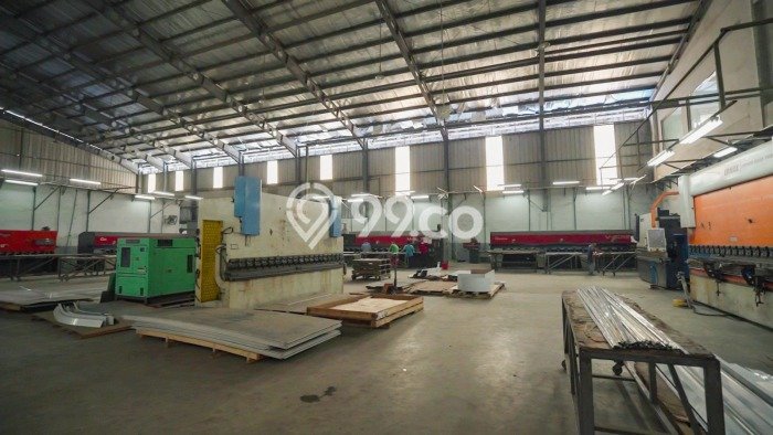 Unit Gudang Dijual di Tarumajaya Bekasi Luas Bangunan 2900m2 Unit Gudang Dijual di Tarumajaya Bekasi Luas Bangunan 2900m2