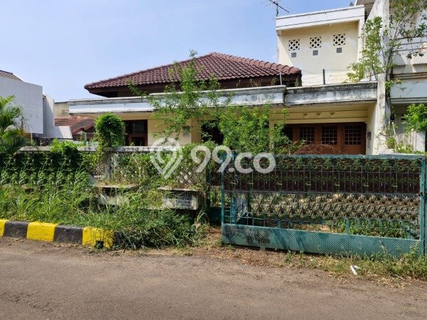 Siap Huni Rumah Mewah 4 Kamar di Kebon Jeruk Dekat ke Mana Pun Siap Huni Rumah Mewah 4 Kamar di Kebon Jeruk Dekat ke Mana Pun