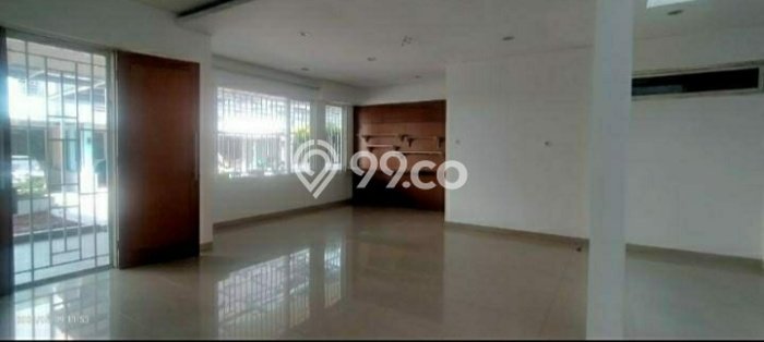 Hunian Eksklusif Siap Huni LT 200m2 di Penjaringan, Jakarta Utara Hunian Eksklusif Siap Huni LT 200m2 di Penjaringan, Jakarta Utara