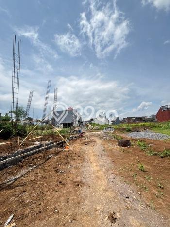 Rumah Luas Asri 10 KT Siap Pakai di Malang Kota Malang Rumah Luas Asri 10 KT Siap Pakai di Malang Kota Malang