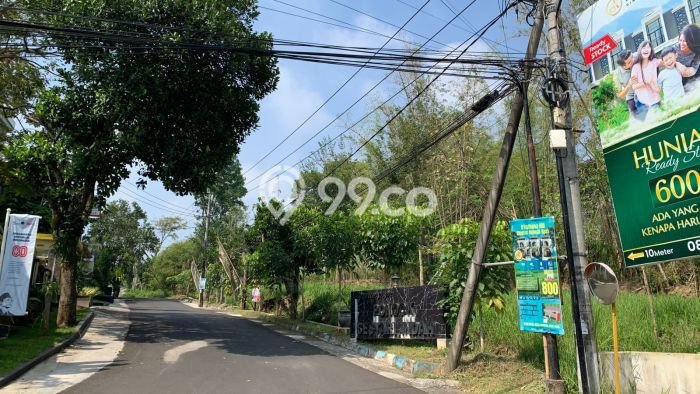 Rumah Luas Asri 10 KT Siap Pakai di Malang Kota Malang Rumah Luas Asri 10 KT Siap Pakai di Malang Kota Malang