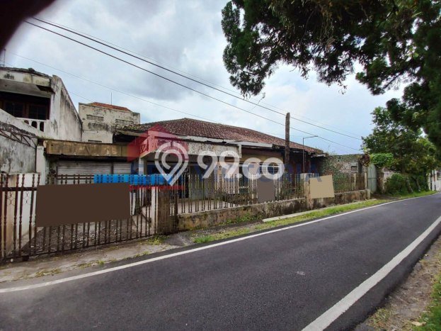 Hunian Cantik Modern Lb 284m2 di Blimbing, Malang Hunian Cantik Modern Lb 284m2 di Blimbing, Malang