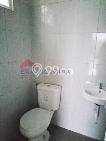 For Sale Rumah 3 Kamar Lokasi Ideal Nyaman dan Strategis di Singosari For Sale Rumah 3 Kamar Lokasi Ideal Nyaman dan Strategis di Singosari