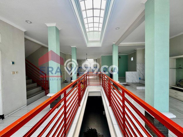 Dijual Segera Kost 8 Kamar, 8 Kamar Mandi di Dau, Malang, Luas 312m2 Dijual Segera Kost 8 Kamar, 8 Kamar Mandi di Dau, Malang, Luas 312m2