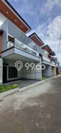 Tanah Dijual di Jakarta Selatan Seluas 94m2 Strategis Tanah Dijual di Jakarta Selatan Seluas 94m2 Strategis