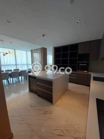 Apartemen Ideal untuk Disewa di Jakarta Pusat, 4 Kamar Tidur dan 3 Kamar Mandi Apartemen Ideal untuk Disewa di Jakarta Pusat, 4 Kamar Tidur dan 3 Kamar Mandi