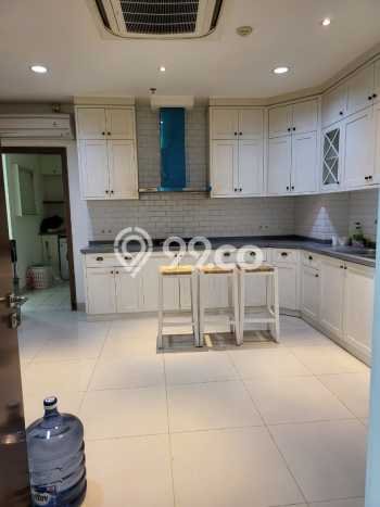 DISEWAKAN! Hunian Apartemen Nyaman di Kebayoran Baru Jakarta Selatan 5 KT DISEWAKAN! Hunian Apartemen Nyaman di Kebayoran Baru Jakarta Selatan 5 KT