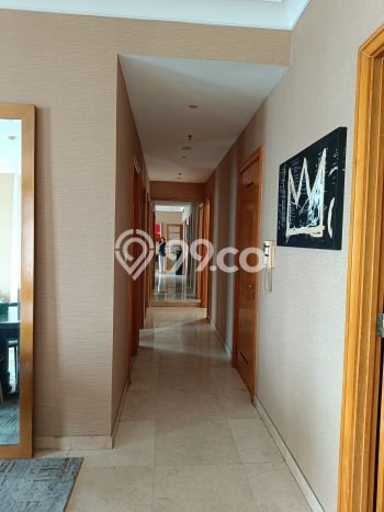 Hunian Apartemen Eksklusif untuk Dijual di Jakarta Selatan dengan 3 BR & 3 Kamar Mandi Hunian Apartemen Eksklusif untuk Dijual di Jakarta Selatan dengan 3 BR & 3 Kamar Mandi