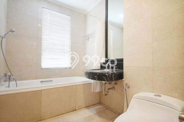 Sewa Apartemen Terjangkau 3 BR di Senayan Jakarta Selatan Sewa Apartemen Terjangkau 3 BR di Senayan Jakarta Selatan