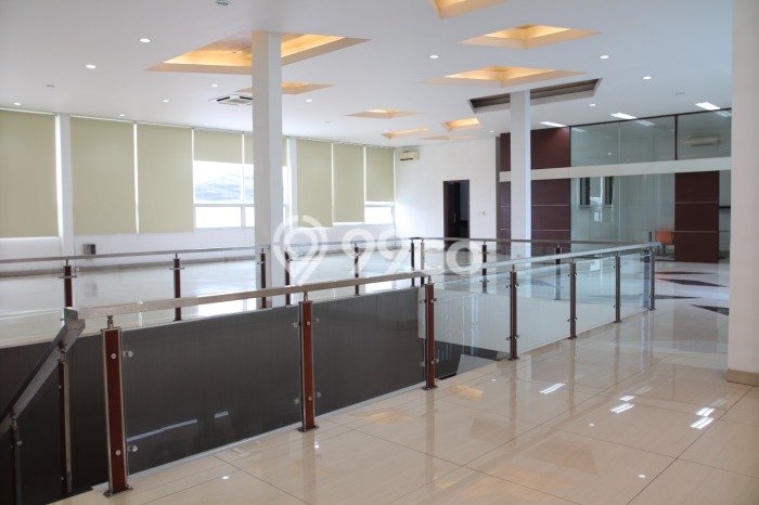 Unit Komersial Tersedia di Peta Spesifikasi LB 370m2 Unit Komersial Tersedia di Peta Spesifikasi LB 370m2