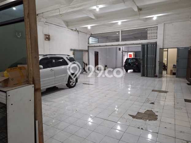 Rumah Elit Modern Siap Huni di Gatot Subroto Bandung Rumah Elit Modern Siap Huni di Gatot Subroto Bandung