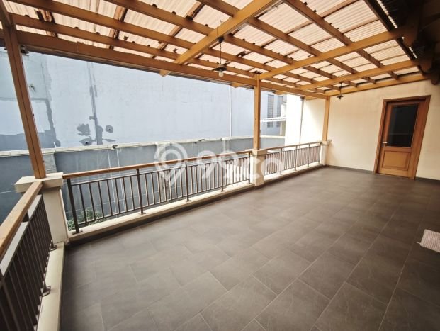 Dijual Rumah Luas Megah Dengan View Cantik di Mekar Wangi, Bandung Dijual Rumah Luas Megah Dengan View Cantik di Mekar Wangi, Bandung