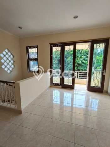 Dijual Rumah Luas Elegan Dengan View Eksklusif di Kapuk Muara, Jakarta Utara Dijual Rumah Luas Elegan Dengan View Eksklusif di Kapuk Muara, Jakarta Utara
