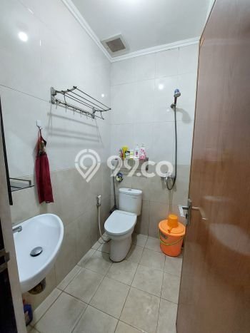 For Sale Rumah 2 Kamar Lokasi Strategis Bagus dan Strategis di Karawaci For Sale Rumah 2 Kamar Lokasi Strategis Bagus dan Strategis di Karawaci