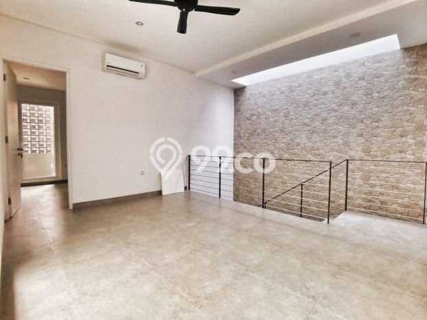 Rumah Cantik Estetis lagi disewakan. Disewakan Rumah Intercon 2 Lt Furnished. Rumah Cantik Estetis lagi disewakan. Disewakan Rumah Intercon 2 Lt Furnished.