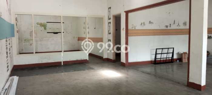Disewakan Ruko di Kawasan Ramai Cimahi Luas 108m2 Disewakan Ruko di Kawasan Ramai Cimahi Luas 108m2